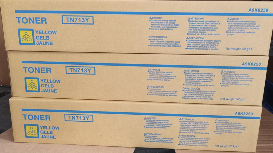 TONER TN713Y